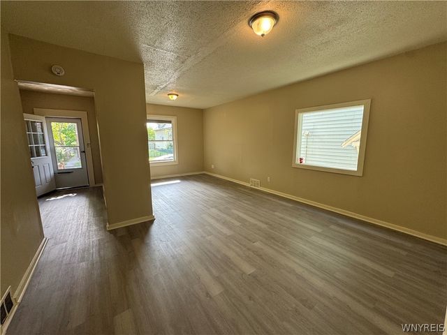 630 20th Street, Niagara Falls, NY 14301