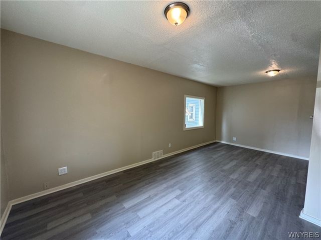 630 20th Street, Niagara Falls, NY 14301