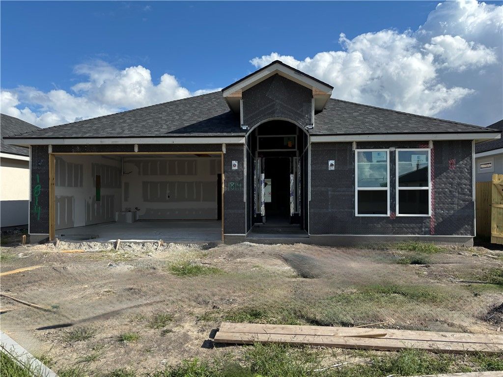 1814 White Ibis Dr, Portland, TX 78374