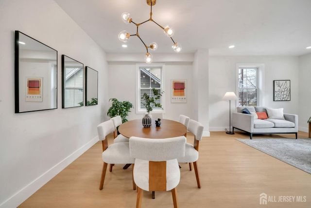 66 Garden Terrace, Edison, NJ 08817