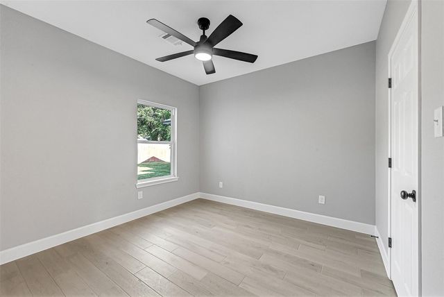 12009 Meadowgreen Street A, Houston, TX 77076