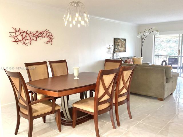 681 S Hollybrook Dr 307, Pembroke Pines, FL 33025