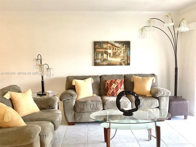 681 S Hollybrook Dr 307, Pembroke Pines, FL 33025