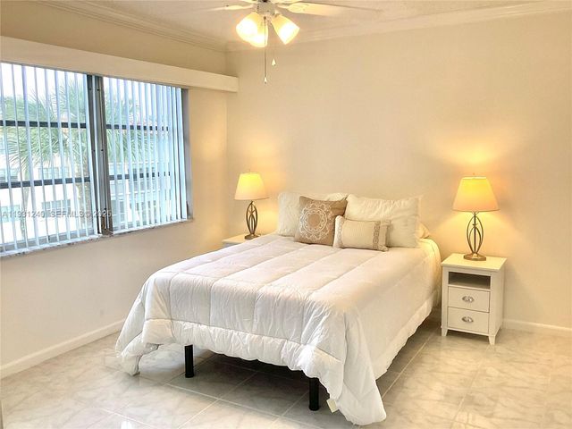 681 S Hollybrook Dr 307, Pembroke Pines, FL 33025