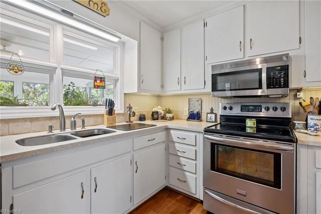 709 Overbrook Drive, High Point, NC 27262