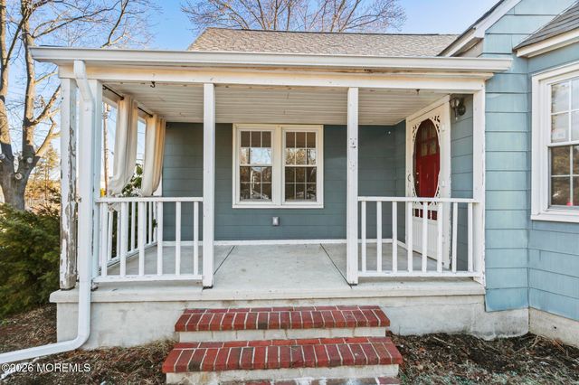 101 Forepeak Avenue, Beachwood, NJ 08722