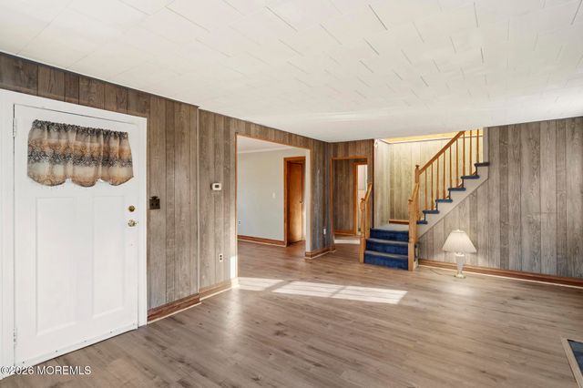 101 Forepeak Avenue, Beachwood, NJ 08722