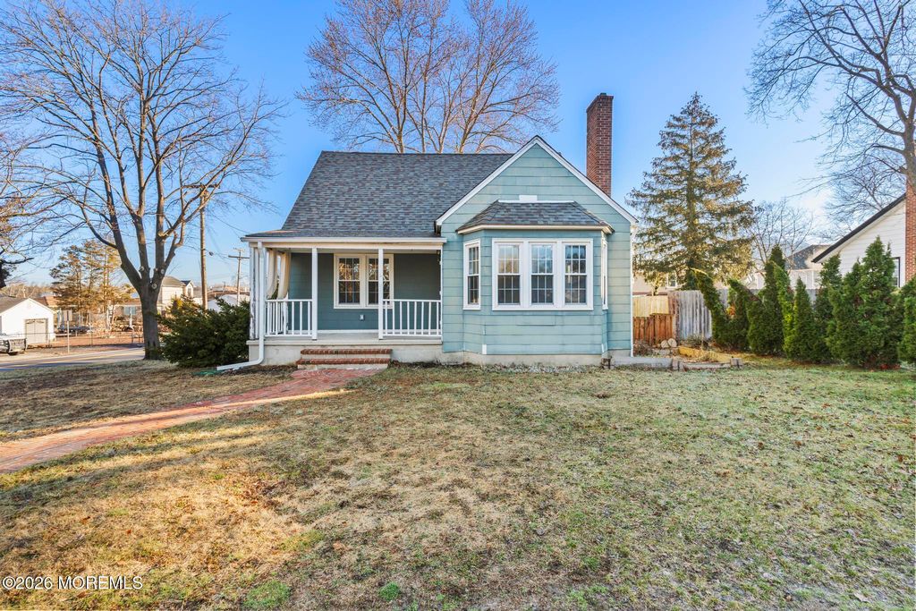 101 Forepeak Avenue, Beachwood, NJ 08722