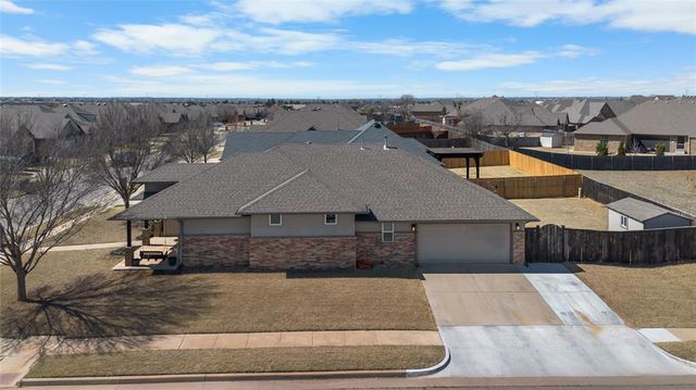 8301 NW 143rd Terrace, Oklahoma City, OK 73142