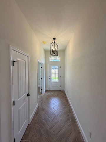 200 Lynch Bend Road, Springtown, TX 76082