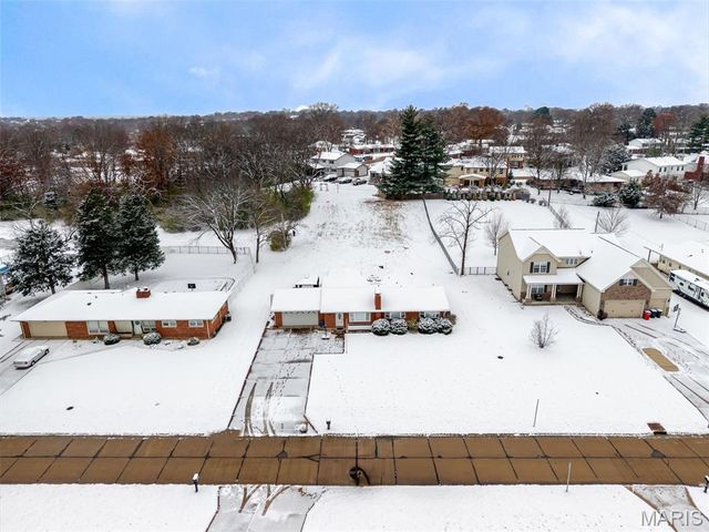 10617 Twilight Drive, St Louis, MO 63128