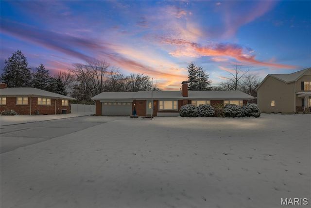 10617 Twilight Drive, St Louis, MO 63128