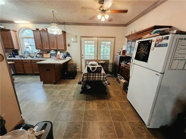 1547 Riverwood Drive, Lexington, NC 27292