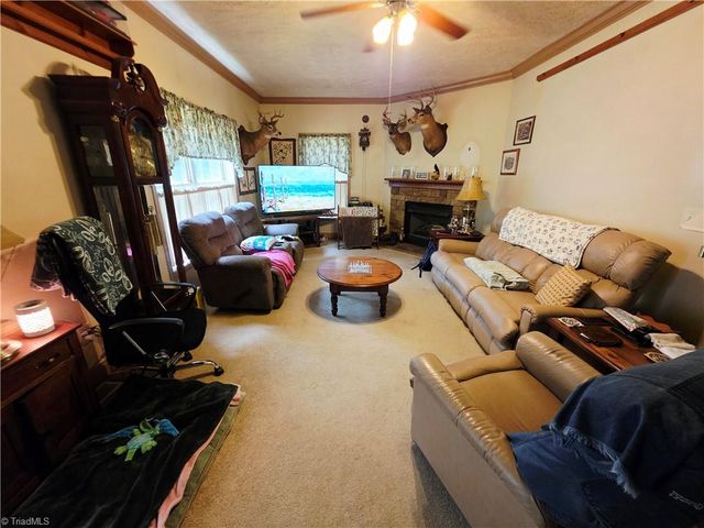 1547 Riverwood Drive, Lexington, NC 27292