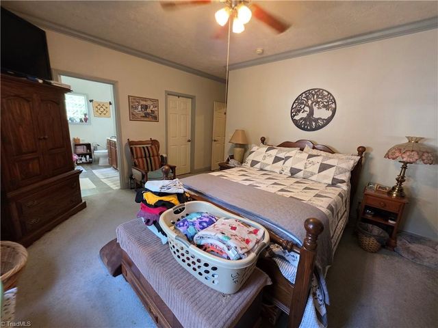 1547 Riverwood Drive, Lexington, NC 27292
