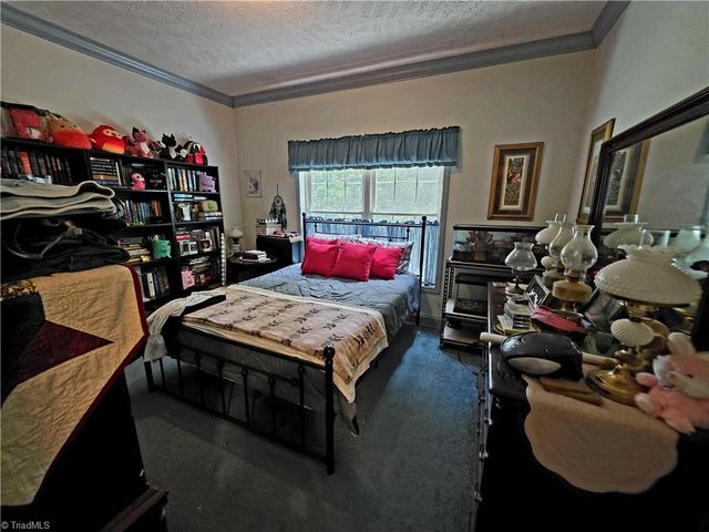 1547 Riverwood Drive, Lexington, NC 27292