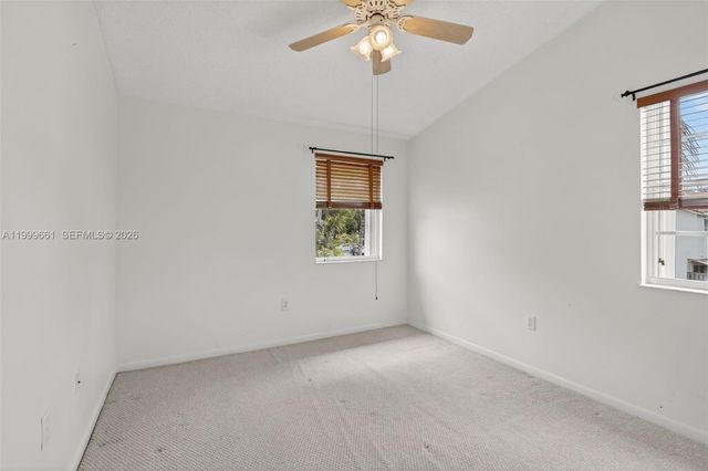 10845 NW 8th St, Pembroke Pines, FL 33026