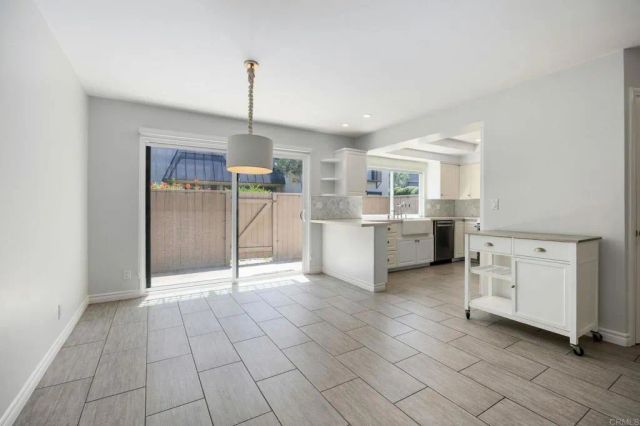 806 S Sierra Avenue, Solana Beach, CA 92075