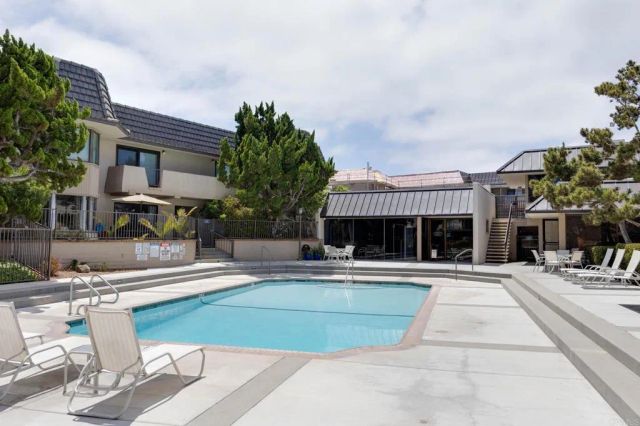 806 S Sierra Avenue, Solana Beach, CA 92075