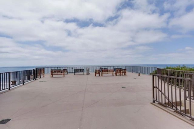 806 S Sierra Avenue, Solana Beach, CA 92075