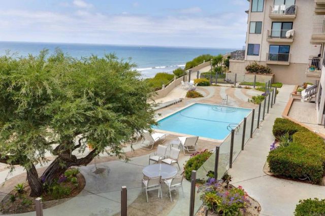 806 S Sierra Avenue, Solana Beach, CA 92075