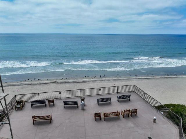 806 S Sierra Avenue, Solana Beach, CA 92075