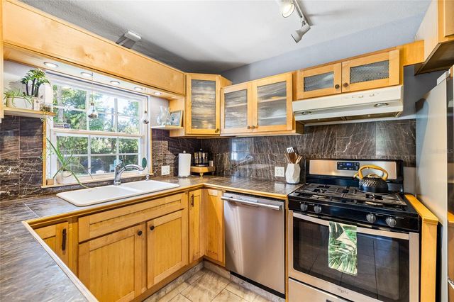 4650 2ND AVENUE S, St Petersburg, FL 33711