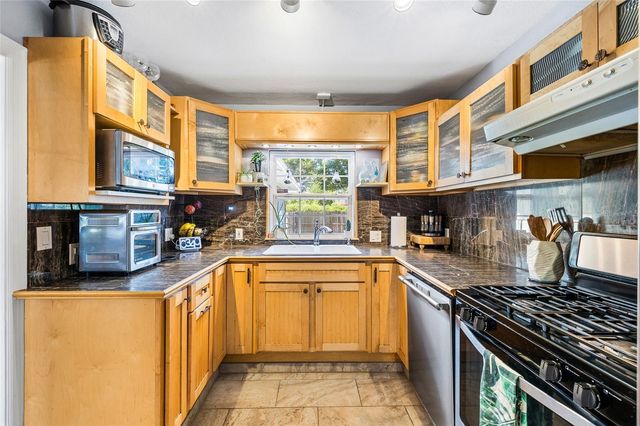 4650 2ND AVENUE S, St Petersburg, FL 33711