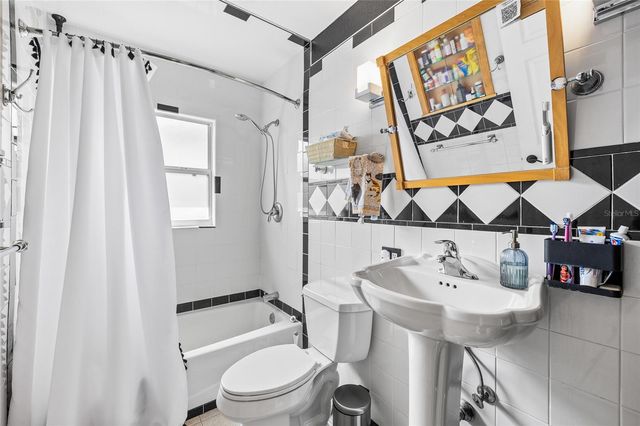 4650 2ND AVENUE S, St Petersburg, FL 33711