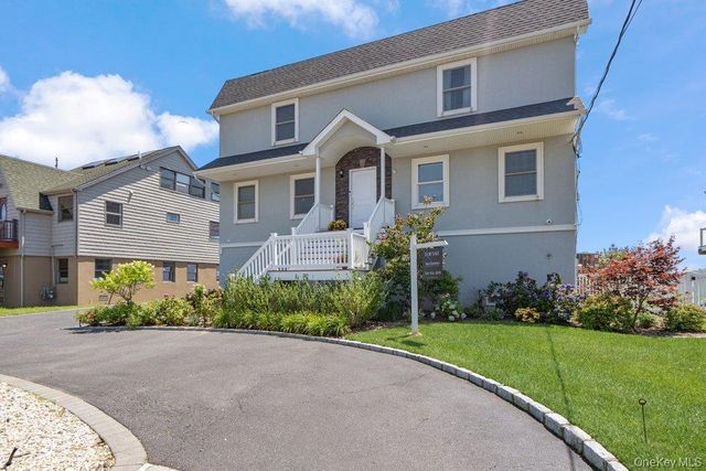 30 Milton Road, Babylon, NY 11702