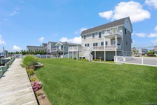 30 Milton Road, Babylon, NY 11702