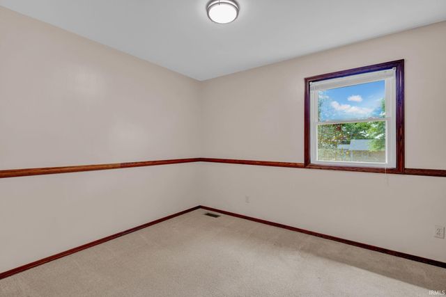 2232 30th Street, Bedford, IN 47421