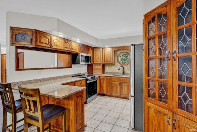 2232 30th Street, Bedford, IN 47421