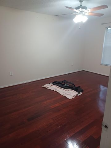 407 Executive Center Drive 203, West Palm Beach, FL 33401