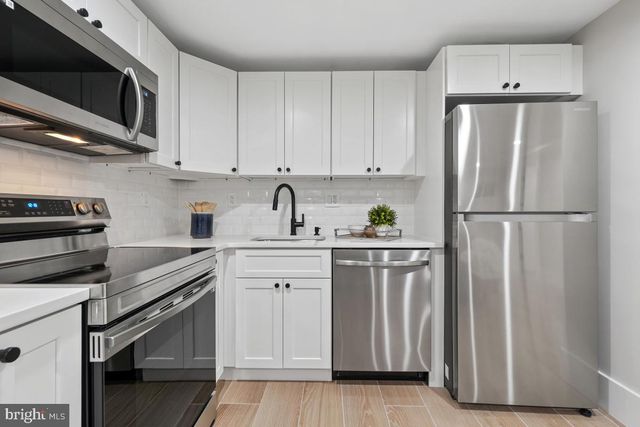 4214 14TH ST NW, Washington, DC 20011