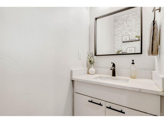 2818 Java Ct, Denver, CO 80211