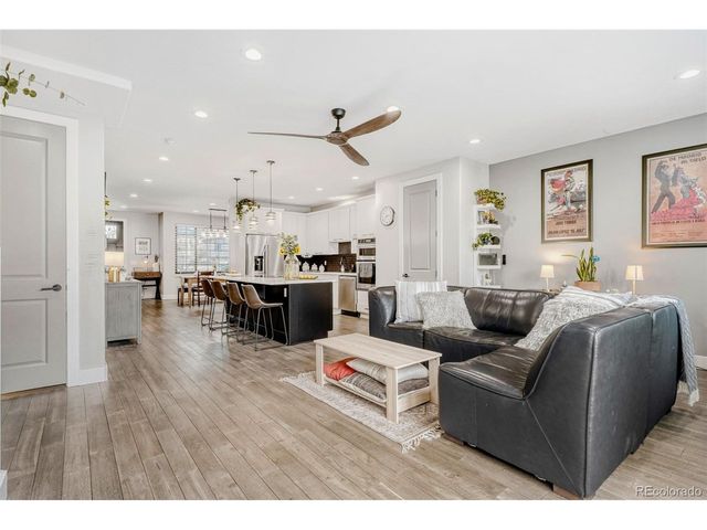 2818 Java Ct, Denver, CO 80211