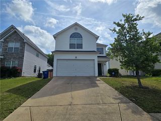5636 One Lake Way, Atlanta, GA 30349