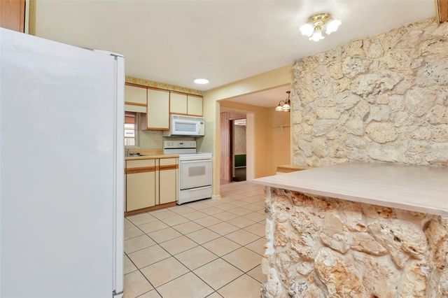 8350 94TH AVENUE, Seminole, FL 33777