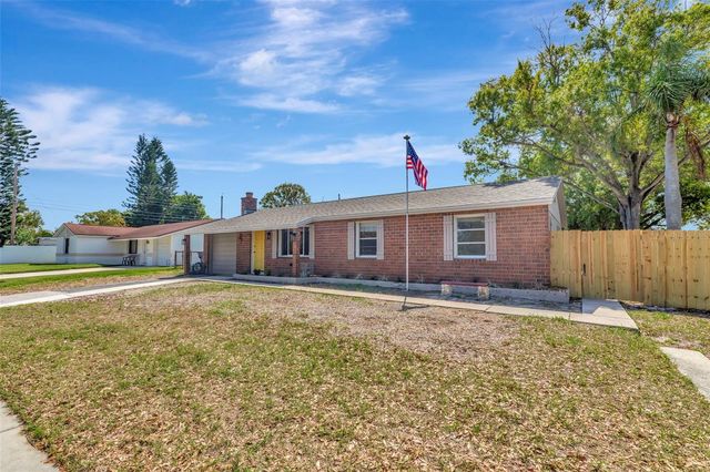8350 94TH AVENUE, Seminole, FL 33777