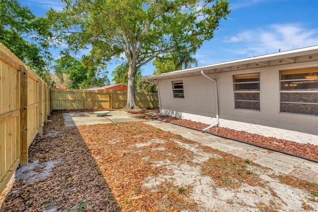 8350 94TH AVENUE, Seminole, FL 33777