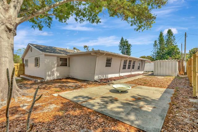 8350 94TH AVENUE, Seminole, FL 33777