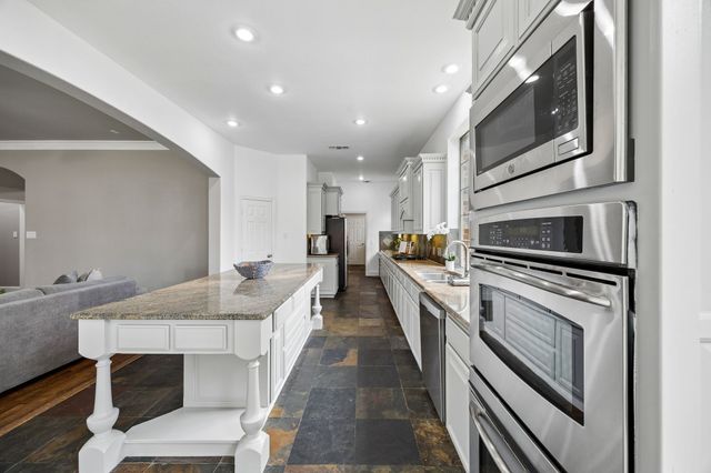 8709 Herns Meadow Lane, Mckinney, TX 75071
