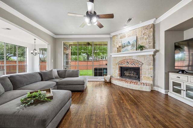 8709 Herns Meadow Lane, Mckinney, TX 75071