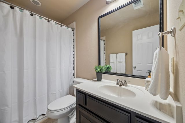8709 Herns Meadow Lane, Mckinney, TX 75071