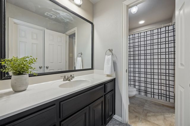 8709 Herns Meadow Lane, Mckinney, TX 75071