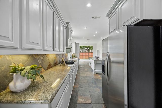 8709 Herns Meadow Lane, Mckinney, TX 75071