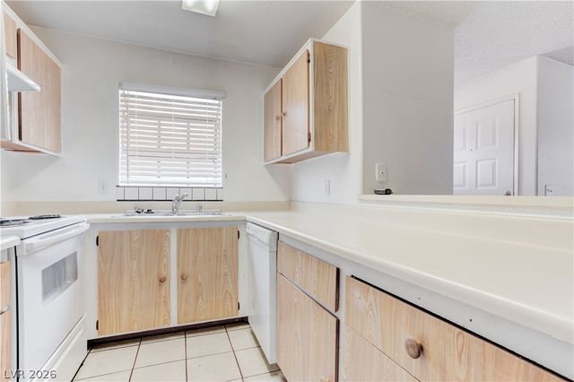 2975 Juniper Hills Boulevard 201, Las Vegas, NV 89142