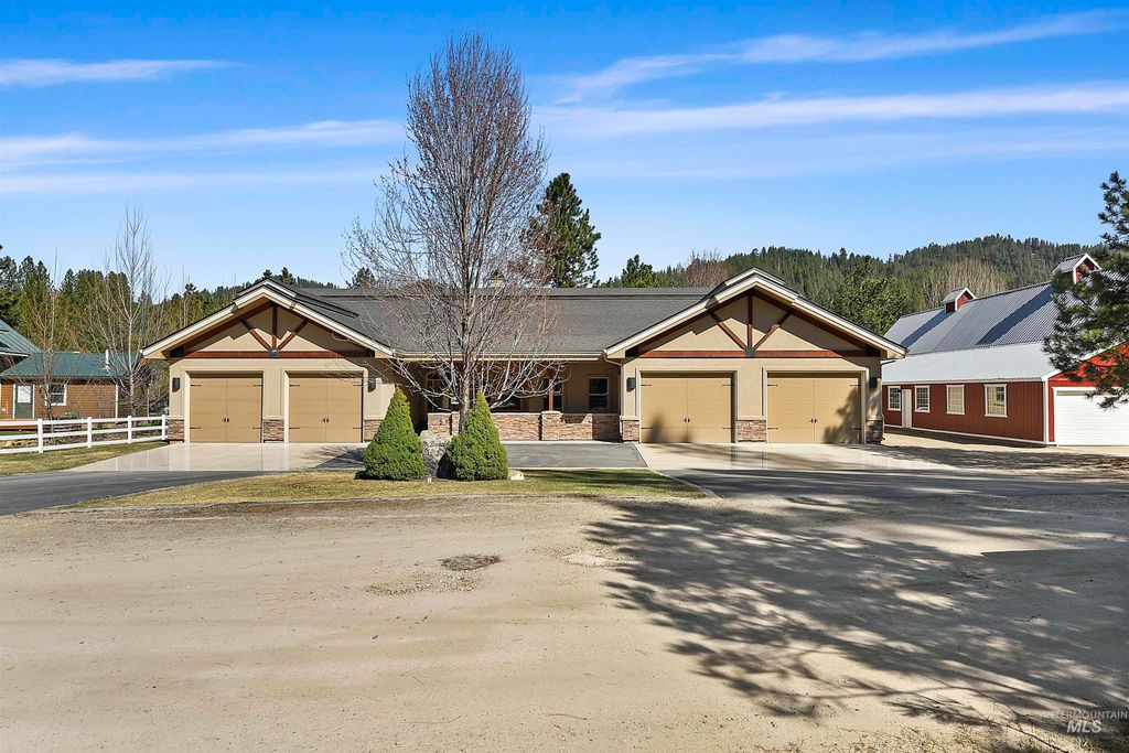 Image 1 of property listing at 5 Middlefork Circle, Garden Valley, ID 83622