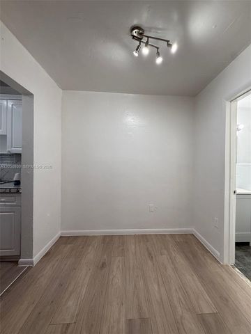 10 NW 77th St 2, Miami, FL 33150